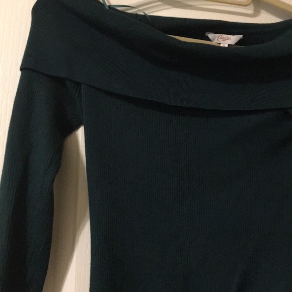 Off the shoulder sweater - Picture 2 of 3